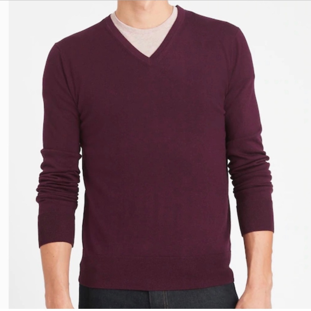 NWOT Men’s Burgundy Banana Republic Sweater